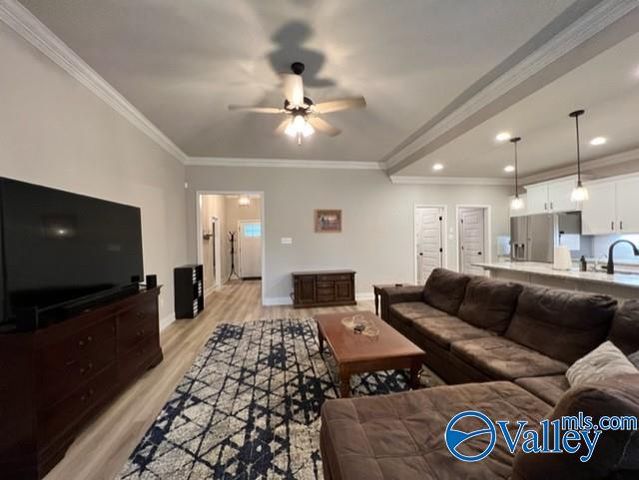 136 Gardencove Circle, Huntsville, AL 35810