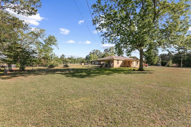210 Bauman, Ashford, AL 36312