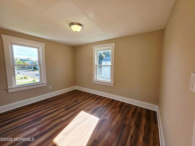 39 E Sunset Avenue, Red Bank, NJ 07701