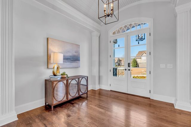 100 Glenway Pt, Lebanon, TN 37087