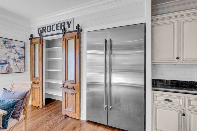 100 Glenway Pt, Lebanon, TN 37087