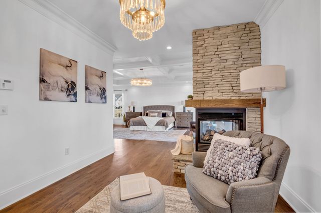 100 Glenway Pt, Lebanon, TN 37087