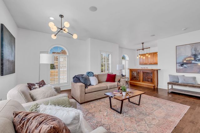 100 Glenway Pt, Lebanon, TN 37087