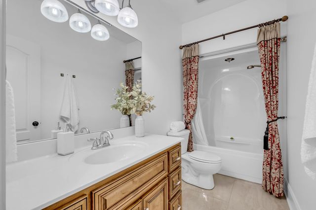 100 Glenway Pt, Lebanon, TN 37087