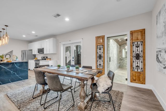 100 Glenway Pt, Lebanon, TN 37087