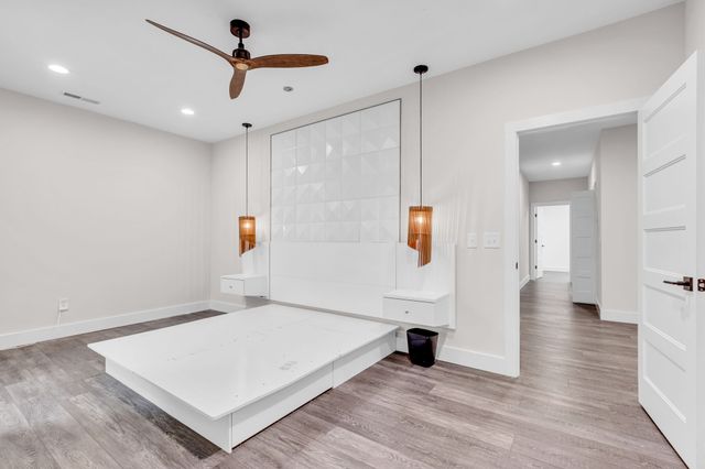 100 Glenway Pt, Lebanon, TN 37087