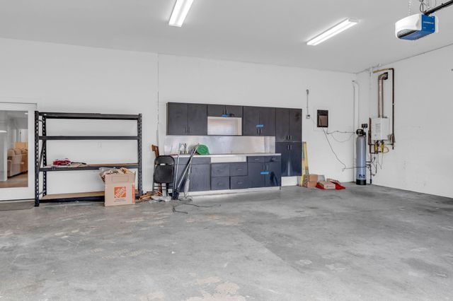 100 Glenway Pt, Lebanon, TN 37087