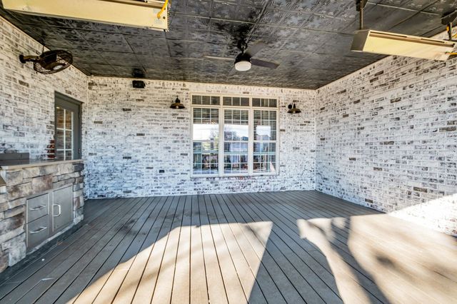 100 Glenway Pt, Lebanon, TN 37087