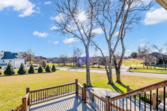 100 Glenway Pt, Lebanon, TN 37087