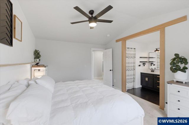 3523 College Loop Lp SE, Albany, OR 97322