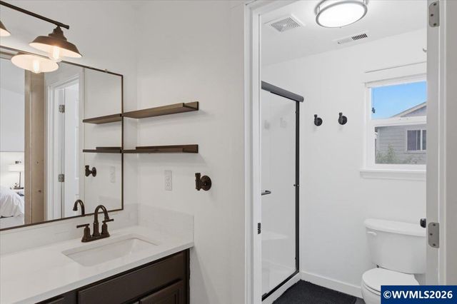 3523 College Loop Lp SE, Albany, OR 97322