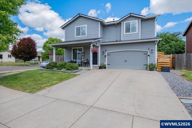3523 College Loop Lp SE, Albany, OR 97322