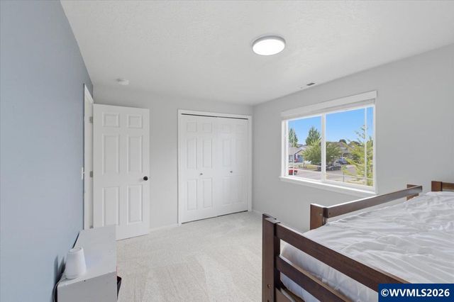 3523 College Loop Lp SE, Albany, OR 97322