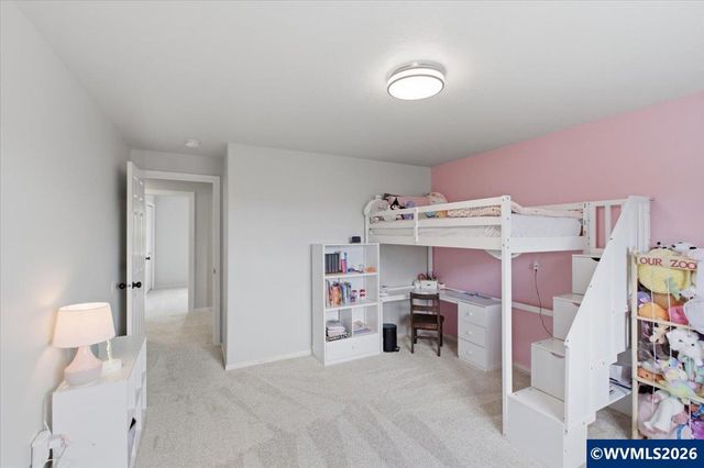 3523 College Loop Lp SE, Albany, OR 97322
