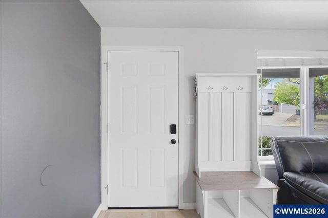 3523 College Loop Lp SE, Albany, OR 97322