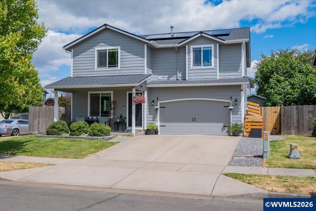 3523 College Loop Lp SE, Albany, OR 97322