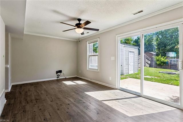 1112 Meadow Sage LN, Virginia Beach, VA 23464