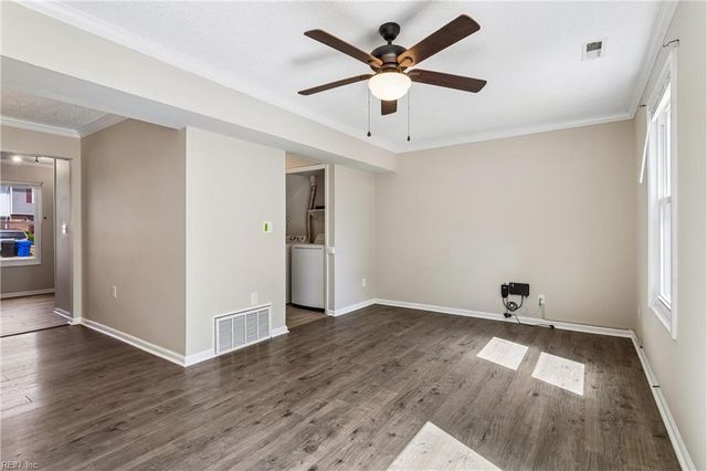 1112 Meadow Sage LN, Virginia Beach, VA 23464
