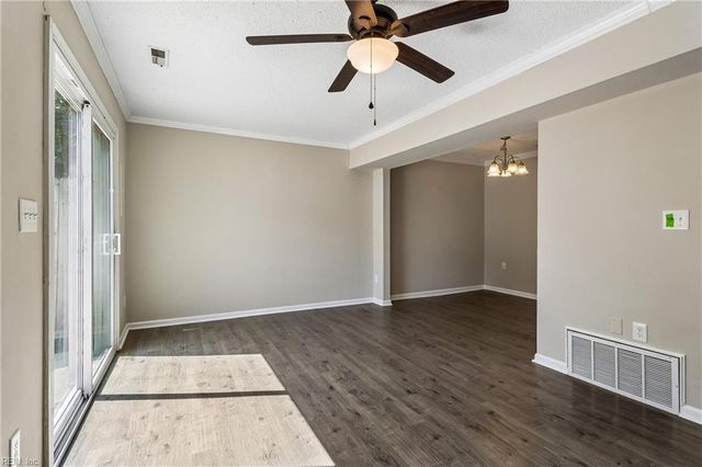 1112 Meadow Sage LN, Virginia Beach, VA 23464
