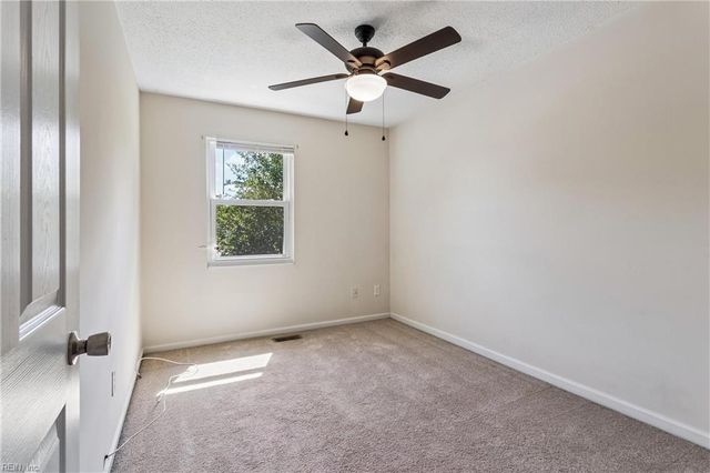 1112 Meadow Sage LN, Virginia Beach, VA 23464