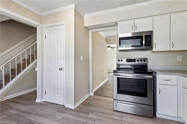 1112 Meadow Sage LN, Virginia Beach, VA 23464
