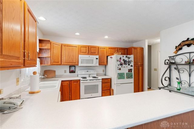 2144 Tandem Drive, Xenia, OH 45385