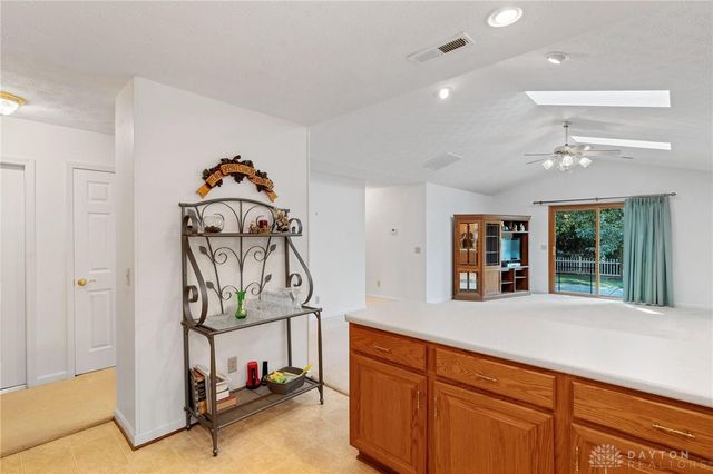 2144 Tandem Drive, Xenia, OH 45385