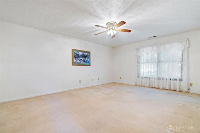 2144 Tandem Drive, Xenia, OH 45385