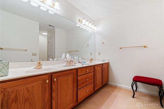 2144 Tandem Drive, Xenia, OH 45385