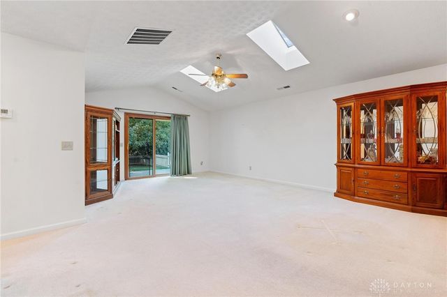 2144 Tandem Drive, Xenia, OH 45385