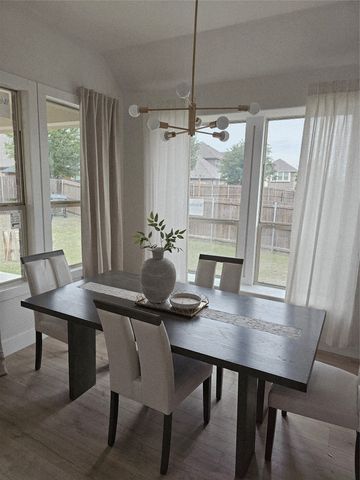1533 Pierce Street, Waxahachie, TX 75165