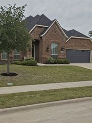 1533 Pierce Street, Waxahachie, TX 75165