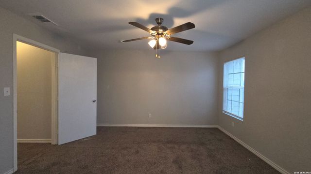 5011 Summit Pass Apt 3, San Antonio, TX 78229