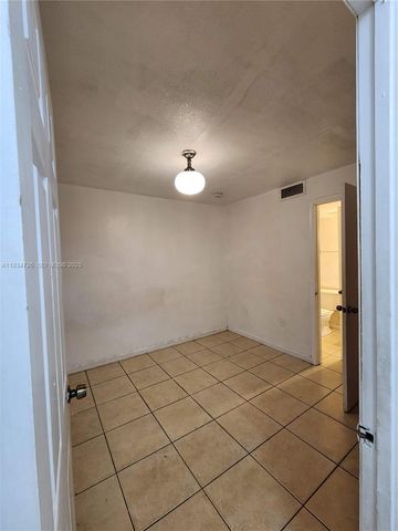 19715 SW 114th Ave 157, Miami, FL 33157