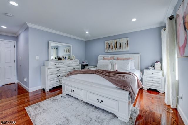 1008 E Grand St, Elizabeth City, NJ 07201