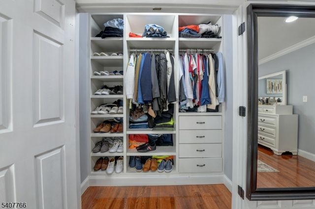 1008 E Grand St, Elizabeth City, NJ 07201