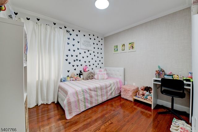 1008 E Grand St, Elizabeth City, NJ 07201