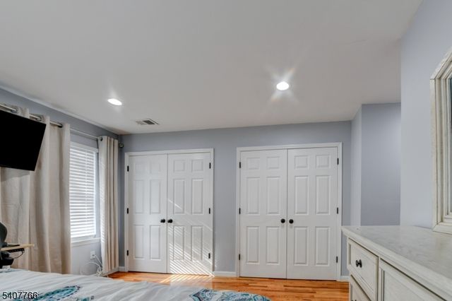 1008 E Grand St, Elizabeth City, NJ 07201