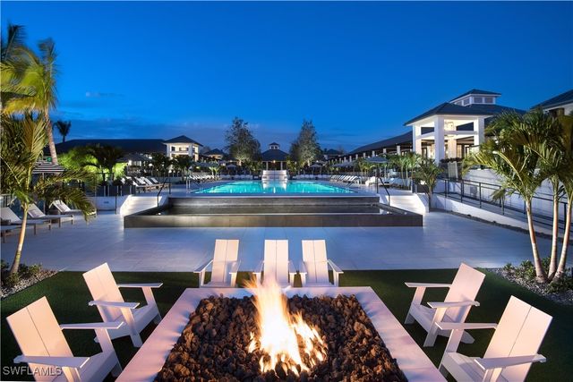 13915 Old Coast RD 504, Naples, FL 34110