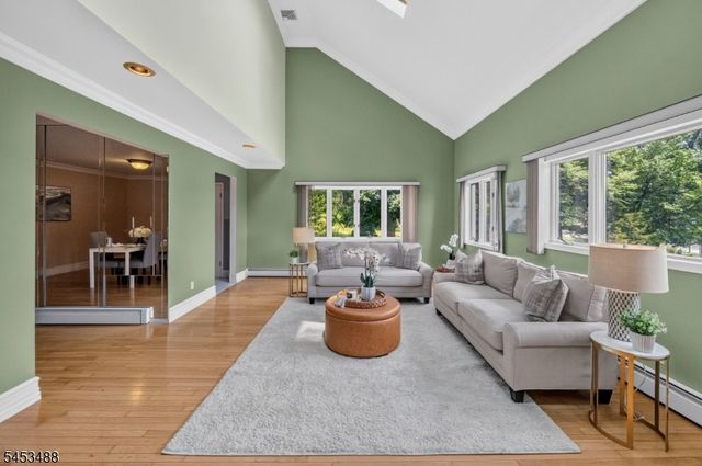 163 Oldham Rd, Wayne Twp., NJ 07470
