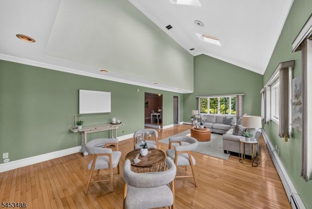 163 Oldham Rd, Wayne Twp., NJ 07470