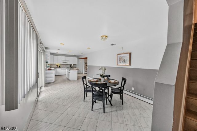 163 Oldham Rd, Wayne Twp., NJ 07470
