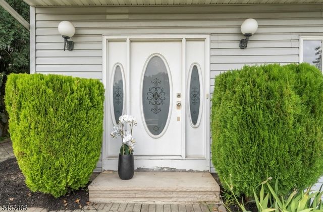163 Oldham Rd, Wayne Twp., NJ 07470