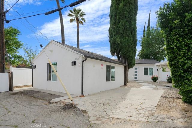 20123 Haynes Street, Winnetka, CA 91306