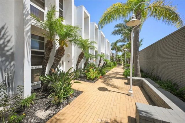 4001 Aladdin, Huntington Beach, CA 92649