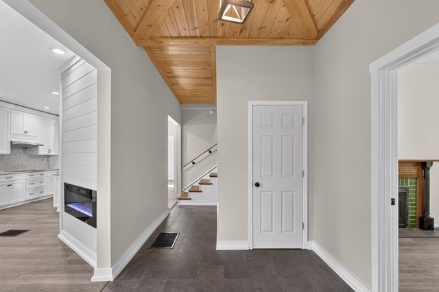 616 E Main Street, Danville, KY 40422