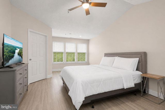 9831 BAYLINE CIR, Owings Mills, MD 21117