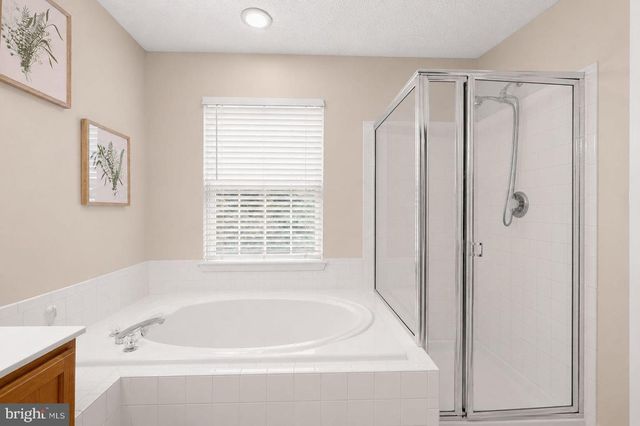 9831 BAYLINE CIR, Owings Mills, MD 21117