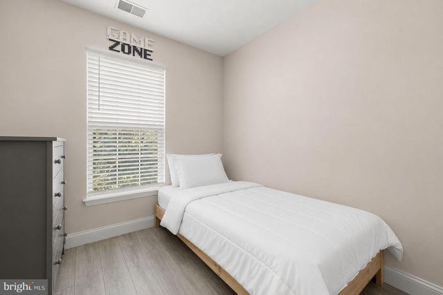 9831 BAYLINE CIR, Owings Mills, MD 21117