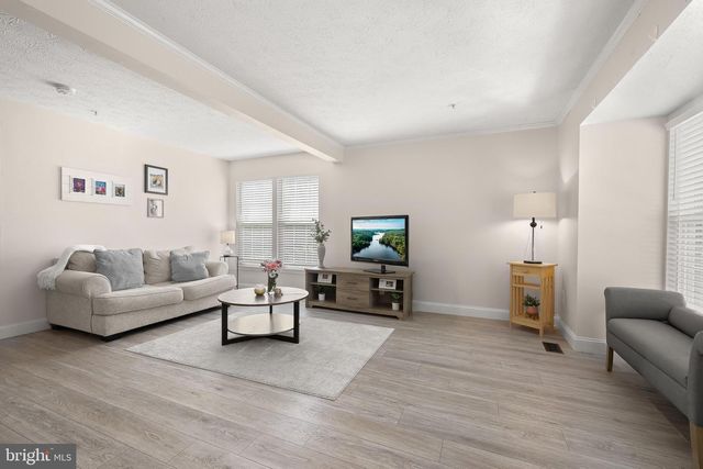 9831 BAYLINE CIR, Owings Mills, MD 21117
